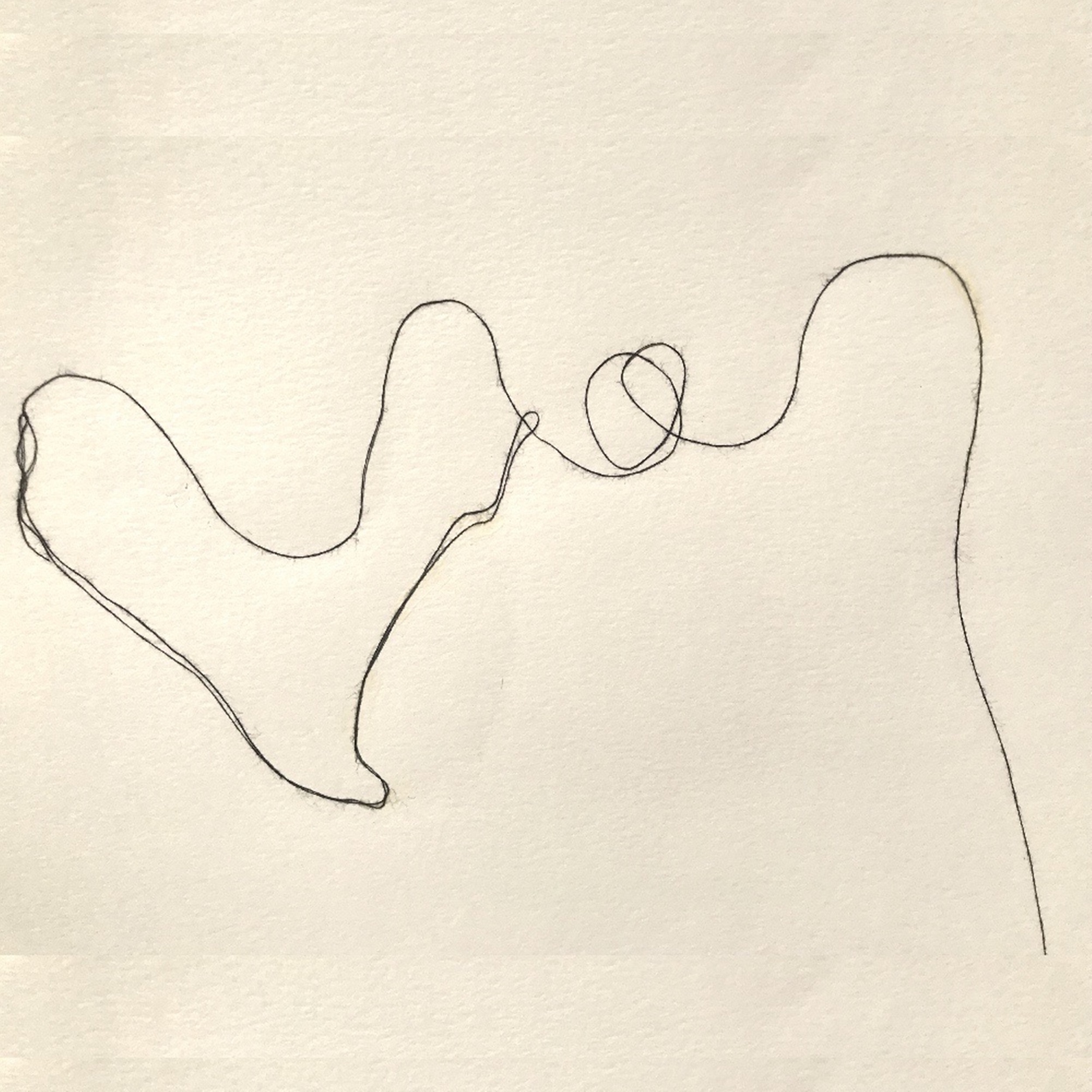 1Mai En_A woman on her back_ Cotton thread on paper_ 30x40cm_2018